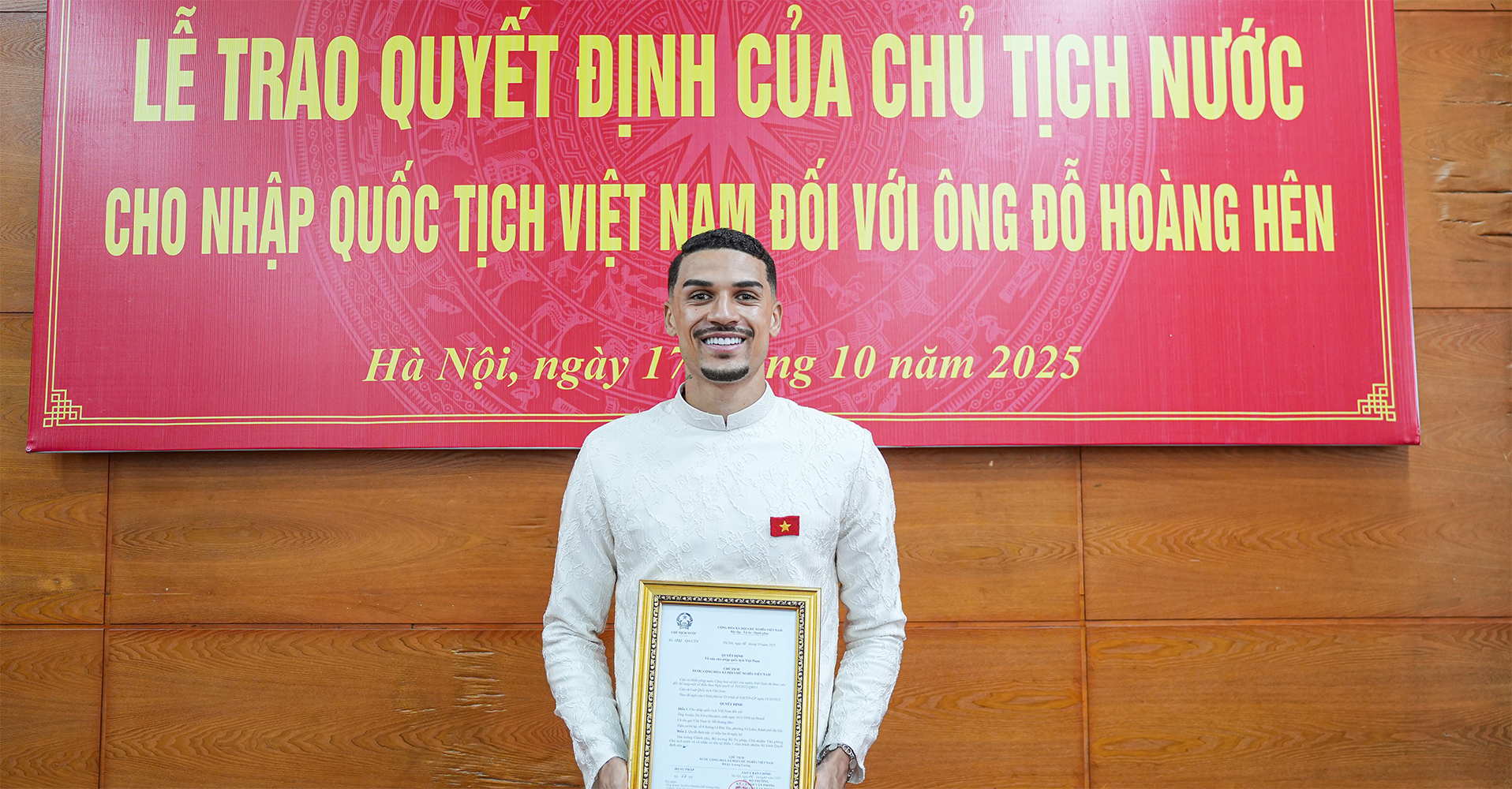 Đỗ Hoàng Hên: "Tôi khao khát được cống hiến cho bóng đá Việt Nam"